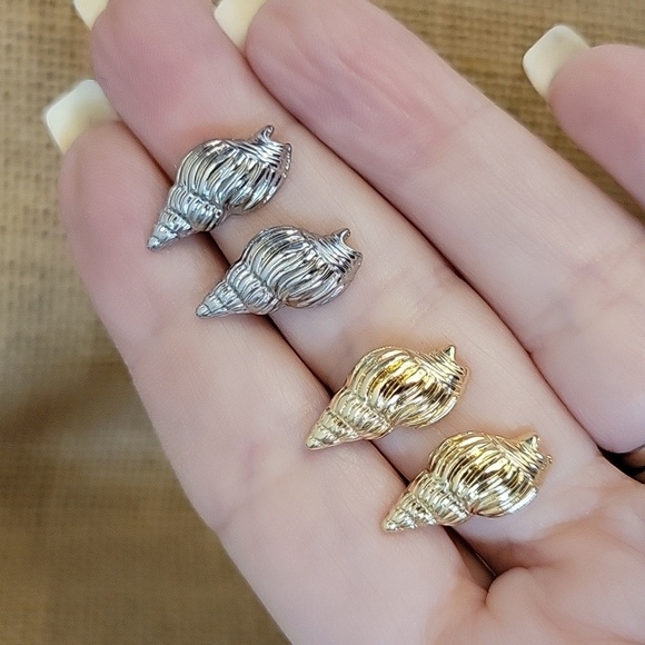 TURRITELLA SEASHELL EARRINGS, Choice of Color - Picture 1 of 6